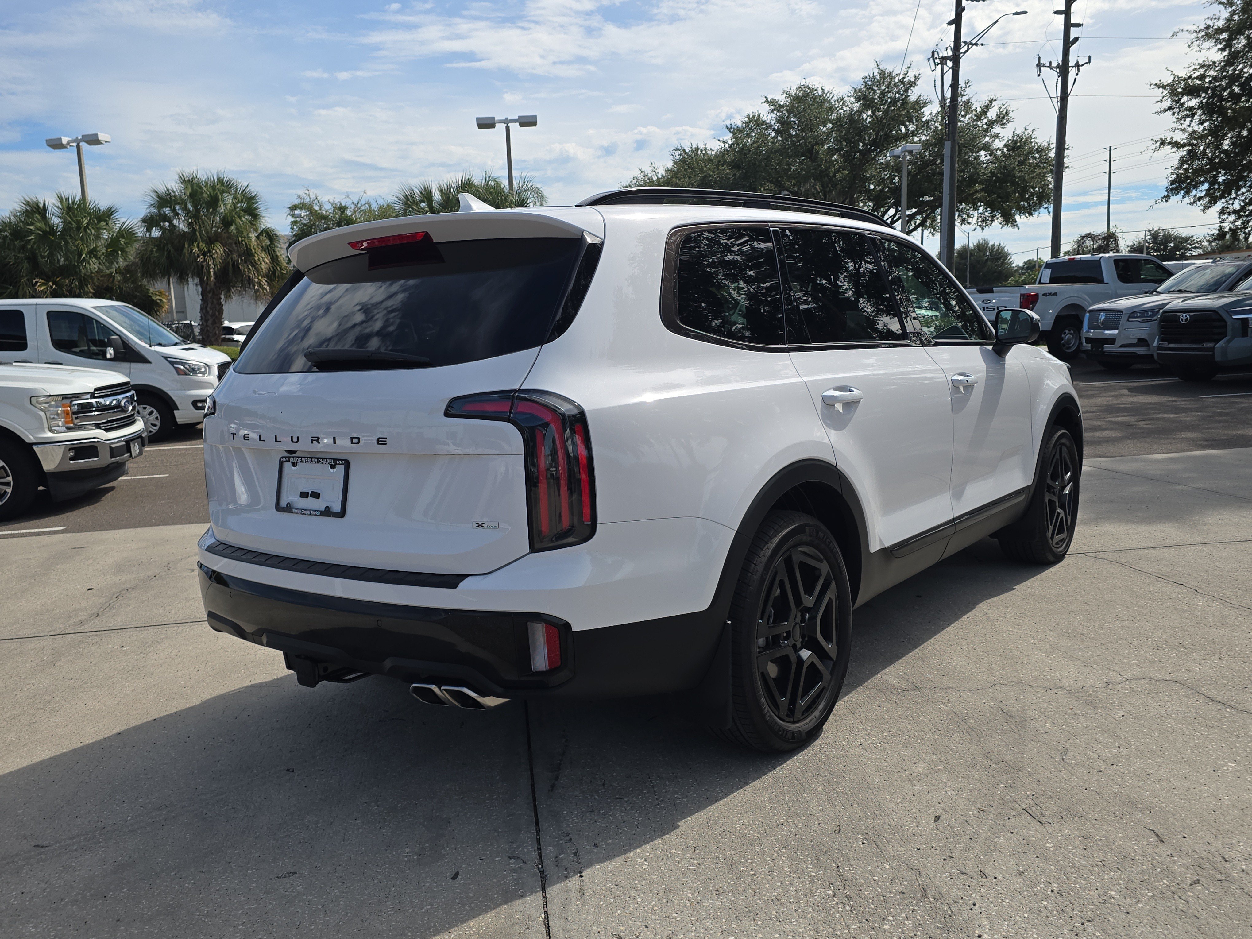 Certified 2025 Kia Telluride EX X-Line AWD/4WD image 8