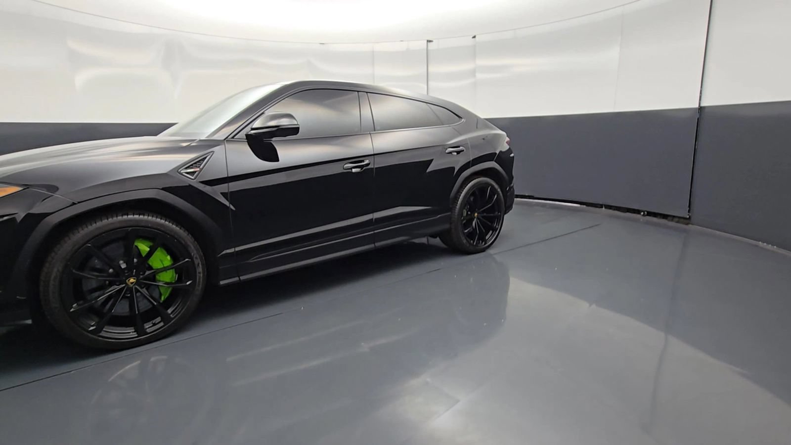 Used 2022 Lamborghini Urus AWD/4WD image 81