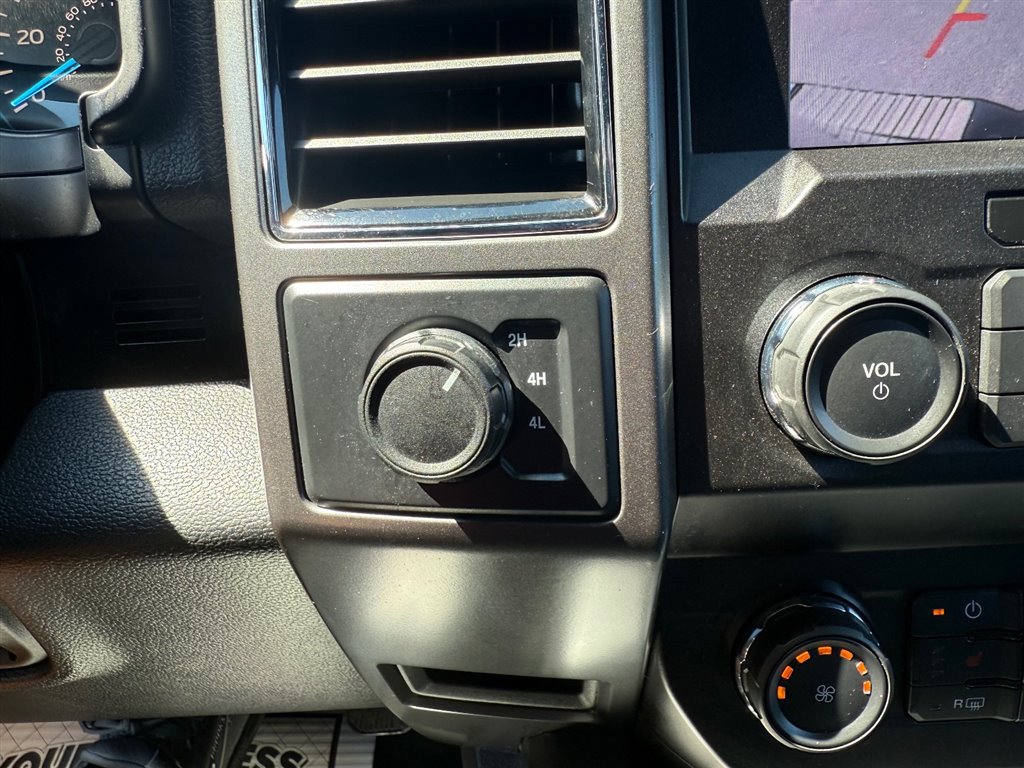 Used 2019 Ford F150 XLT w/ Equipment Group 302A Luxury image 21