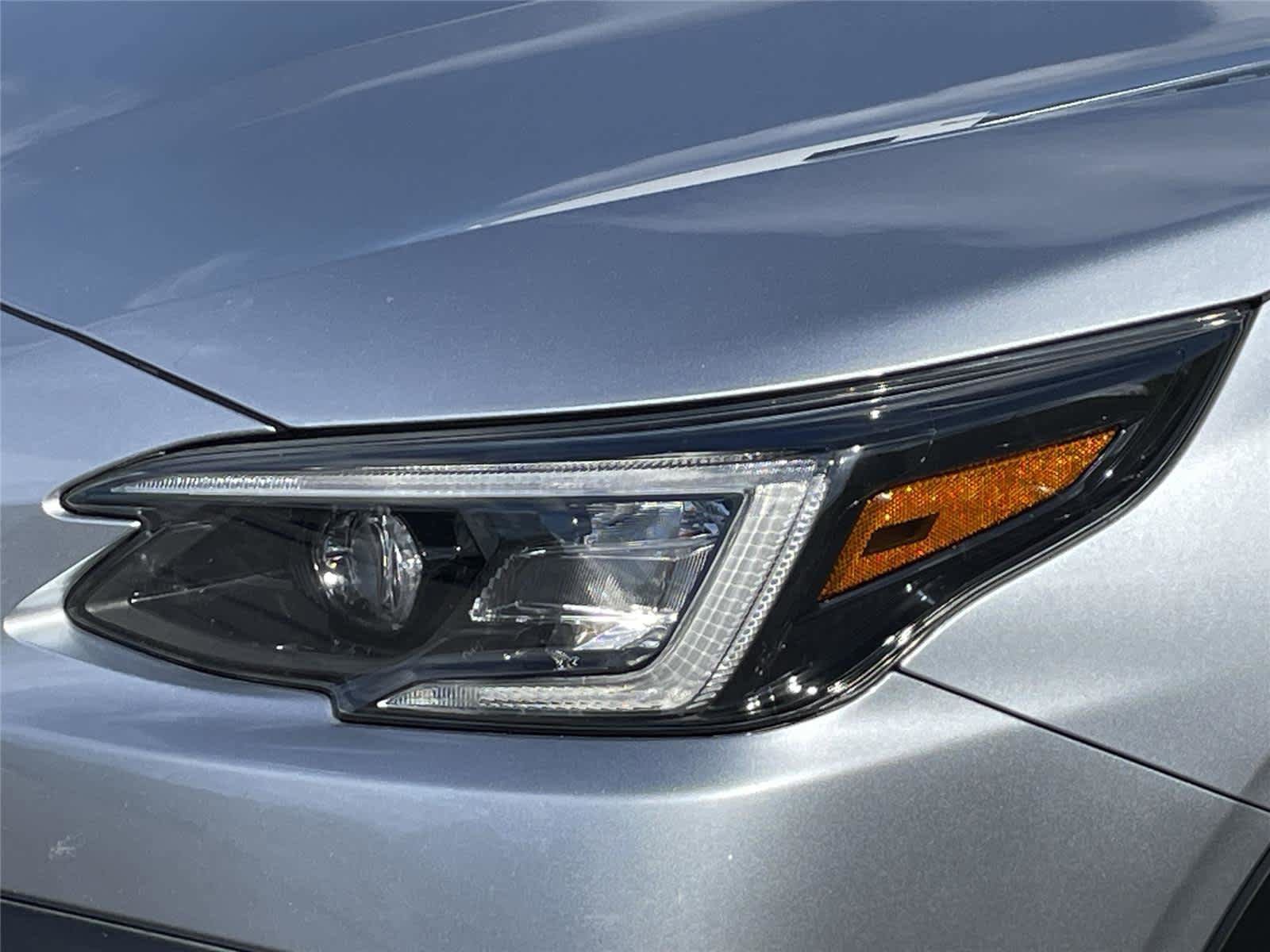 Certified 2021 Subaru Outback Premium w/ Popular Package #1 AWD/4WD image 9