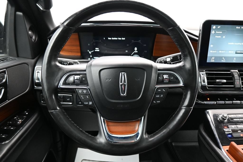 Used 2018 Lincoln Navigator Select w/ Technology Package AWD/4WD image 18