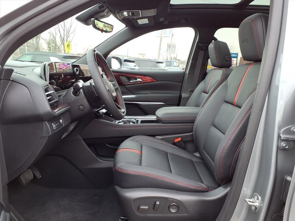 New 2026 Chevrolet Traverse RS w/ LPO, Floor Liner Package image 10