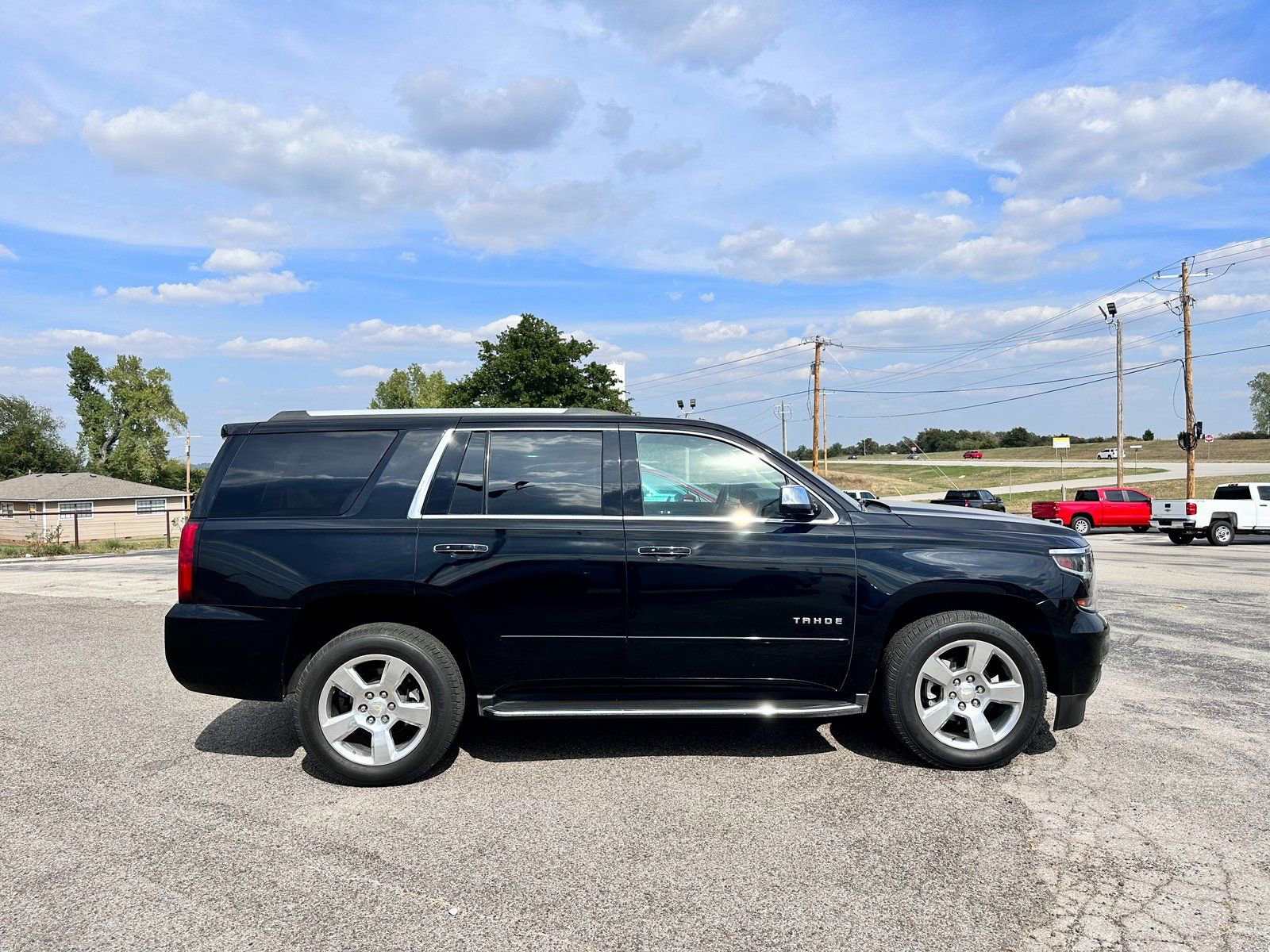 Used 2019 Chevrolet Tahoe Premier RWD image 5