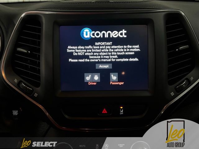 Used 2022 Jeep Cherokee Latitude Lux AWD/4WD image 23