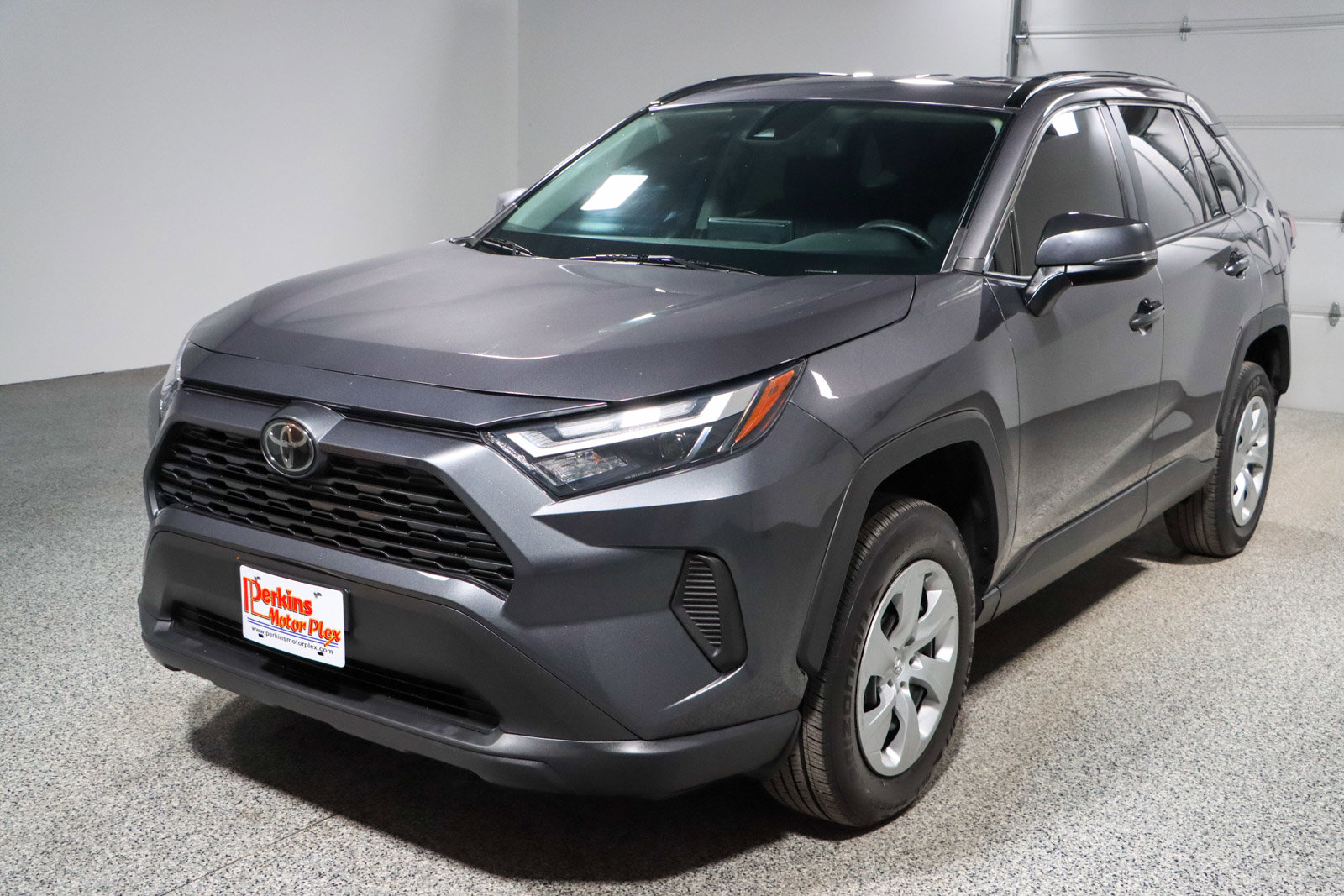 Used 2022 Toyota RAV4 XLE image 30