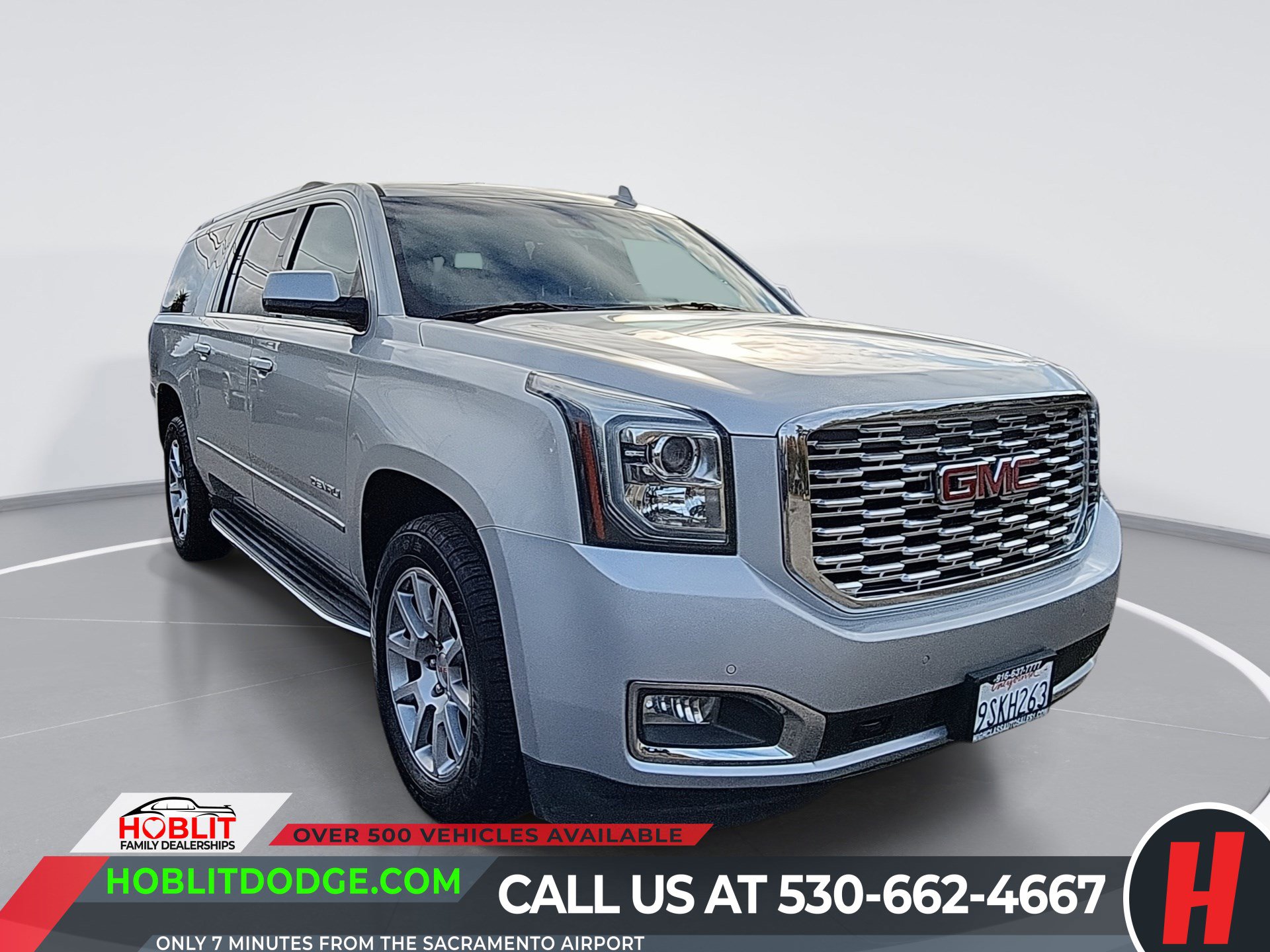 Used 2018 GMC Yukon XL Denali image 1