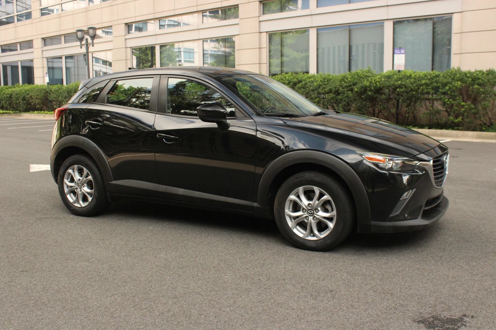 Used 2017 MAZDA CX-3 Sport AWD/4WD image 2