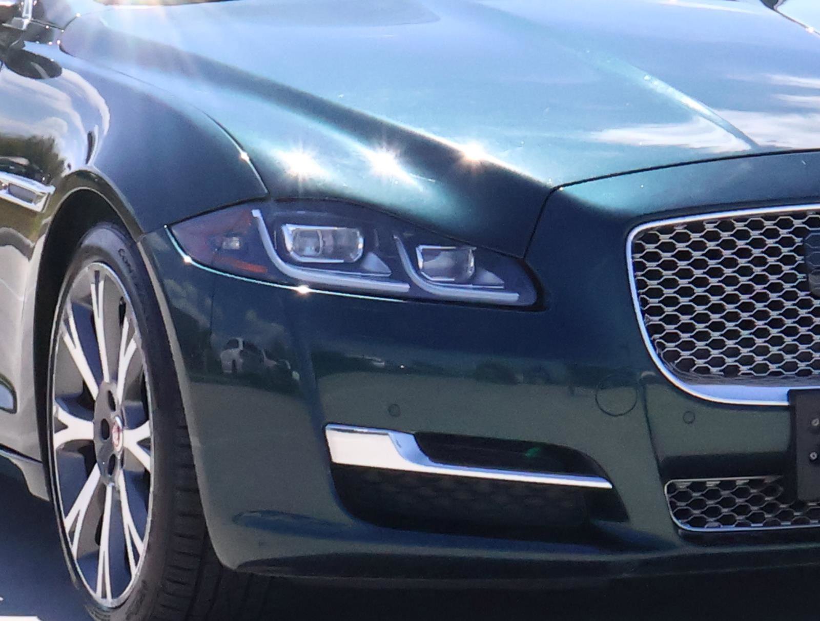 Used 2018 Jaguar XJ L Portfolio AWD/4WD image 7