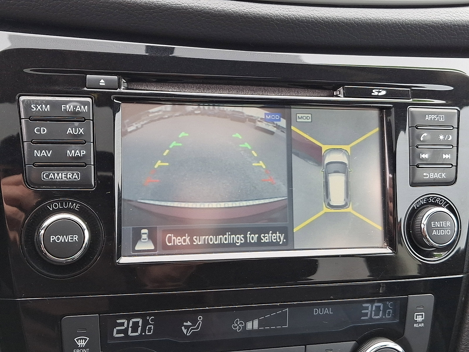 Used 2015 Nissan Rogue SL image 18