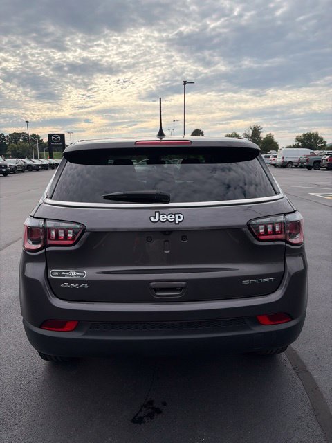 Used 2022 Jeep Compass Sport AWD/4WD image 6