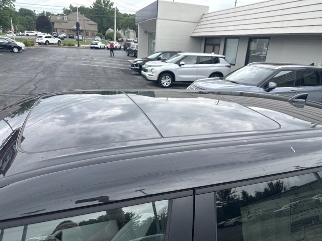 New 2025 Mitsubishi Outlander AWD image 6