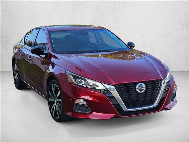 Used 2020 Nissan Altima 2.5 SR w/ Premium Package FWD image 3