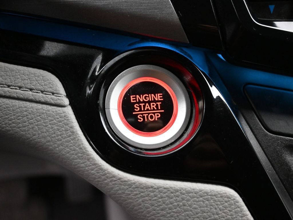 Certified 2024 Honda Odyssey Touring image 17