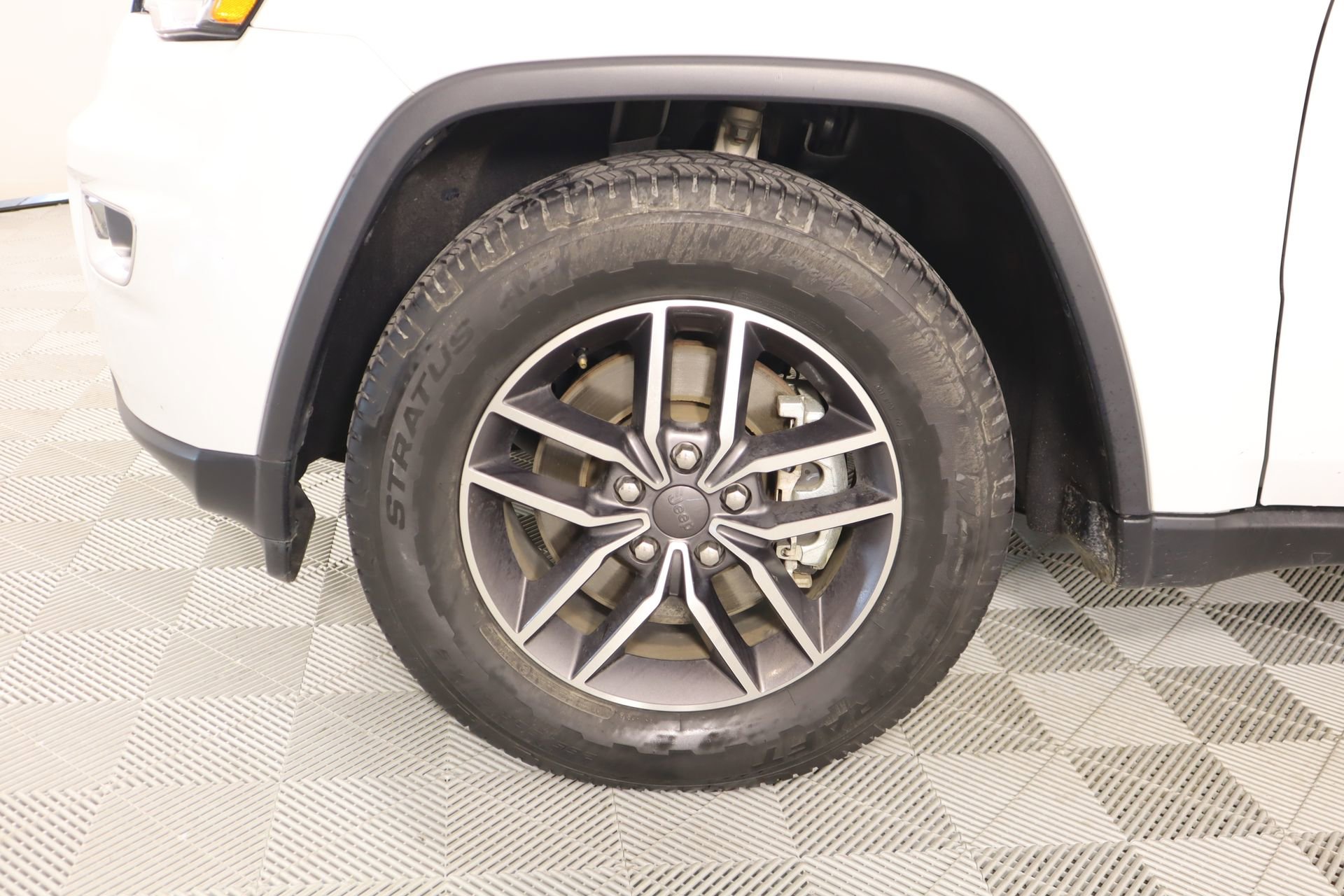 Used 2022 Jeep Grand Cherokee Limited RWD image 19