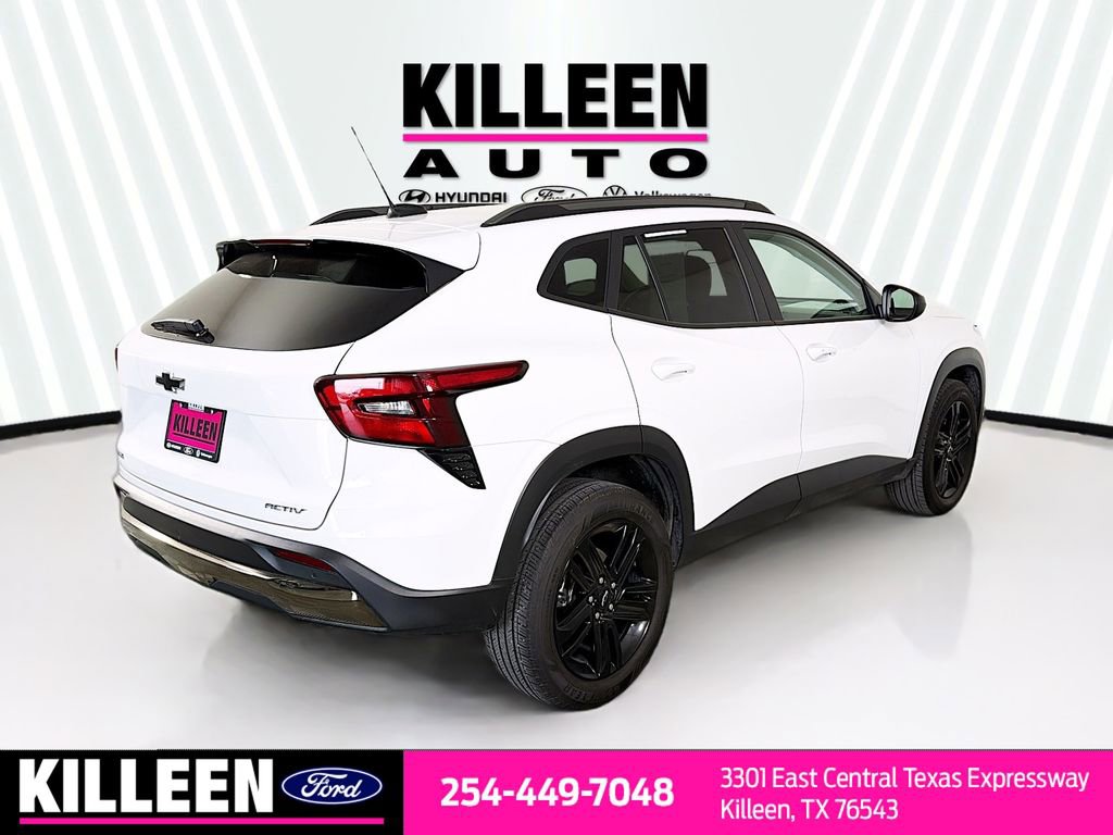 Used 2025 Chevrolet Trax ACTIV w/ Driver Confidence Package image 8