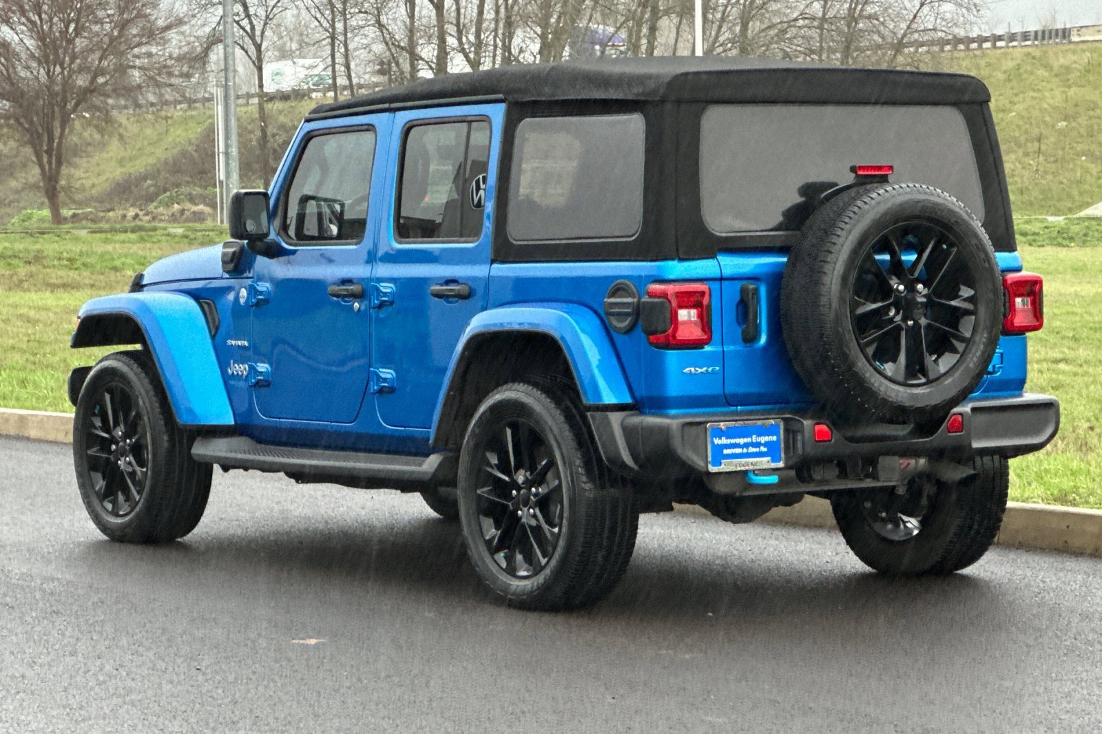 Used 2022 Jeep Wrangler Unlimited Sahara image 5