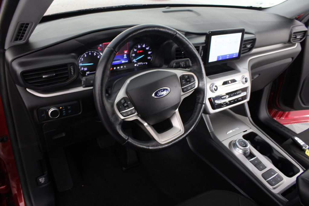 Used 2022 Ford Explorer XLT RWD image 9