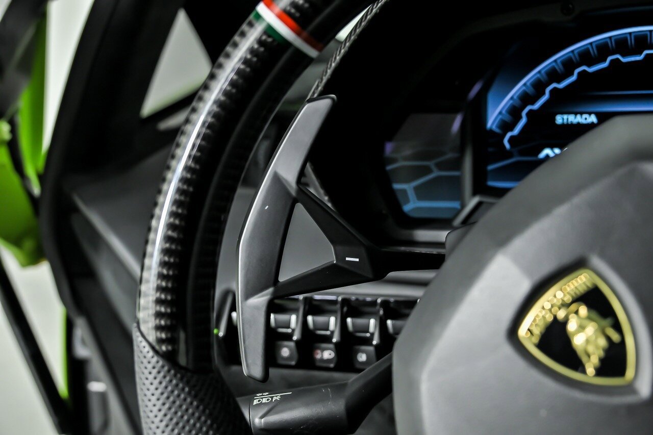 Used 2019 Lamborghini Aventador SVJ image 33