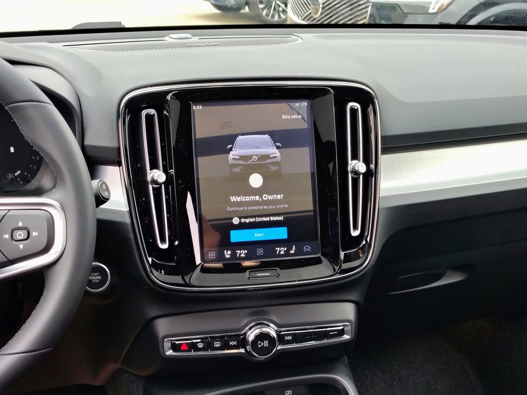 New 2026 Volvo XC40 B5 Ultra w/ Climate Package AWD/4WD image 23