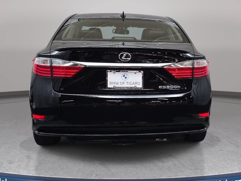 Used 2015 Lexus ES 300h w/ Navigation System Package FWD image 6