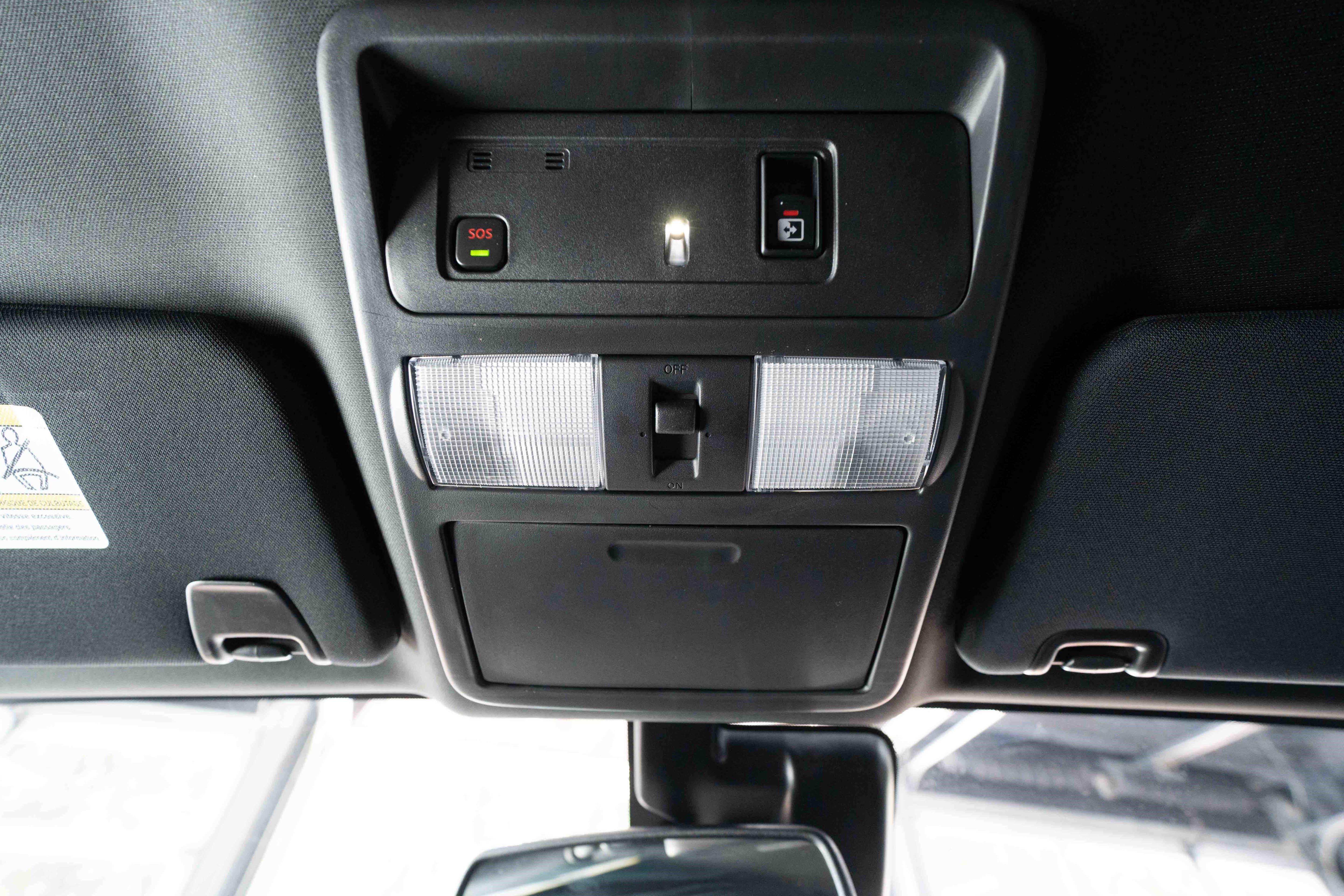 Used 2024 Nissan Titan SV w/ SV Bronze Edition Package RWD image 15
