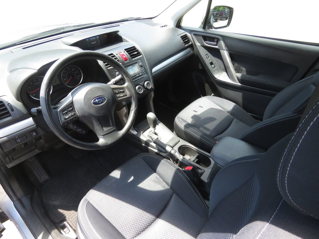 Used 2015 Subaru Forester 2.5i Premium w/ All-Weather Package AWD/4WD image 11
