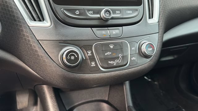 Used 2024 Chevrolet Malibu LS FWD image 30