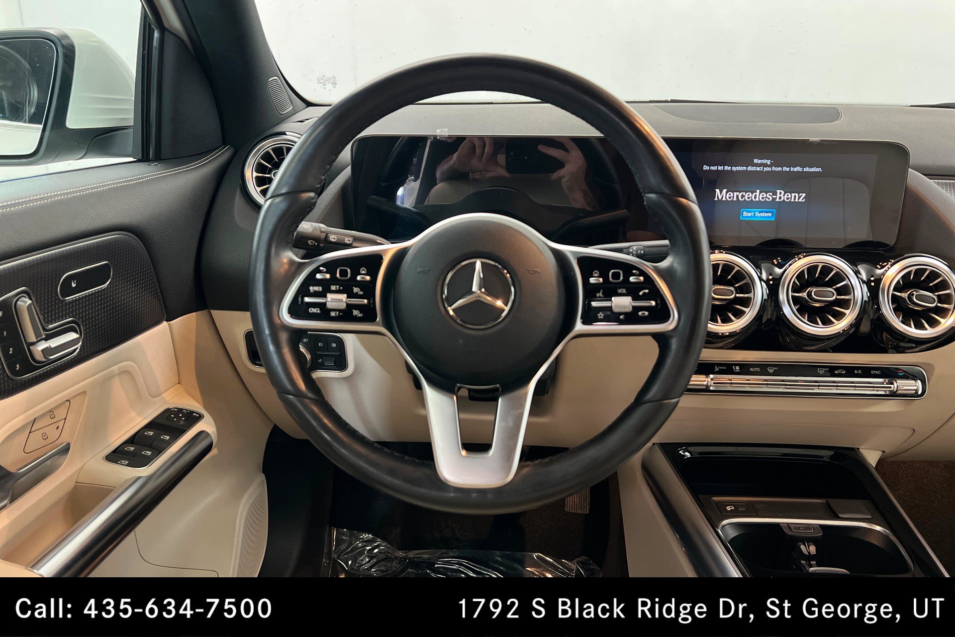 Certified 2022 Mercedes-Benz GLA 250 4MATIC w/ Premium Package Lite image 12
