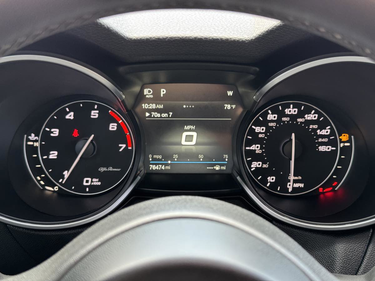 Used 2018 Alfa Romeo Stelvio Ti image 36