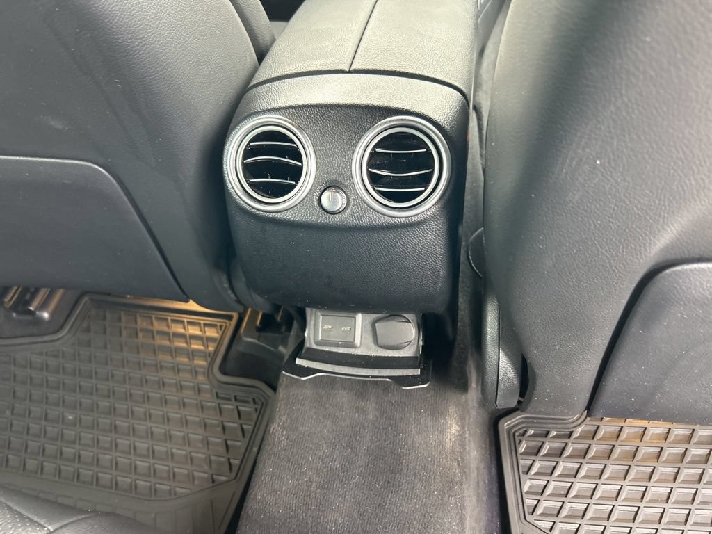 Used 2022 Mercedes-Benz GLC 300 image 26
