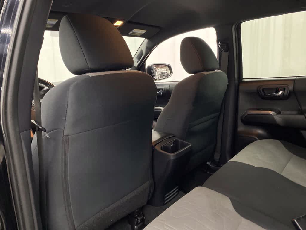 Used 2021 Toyota Tacoma TRD Off-Road w/ Technology Package AWD/4WD image 16