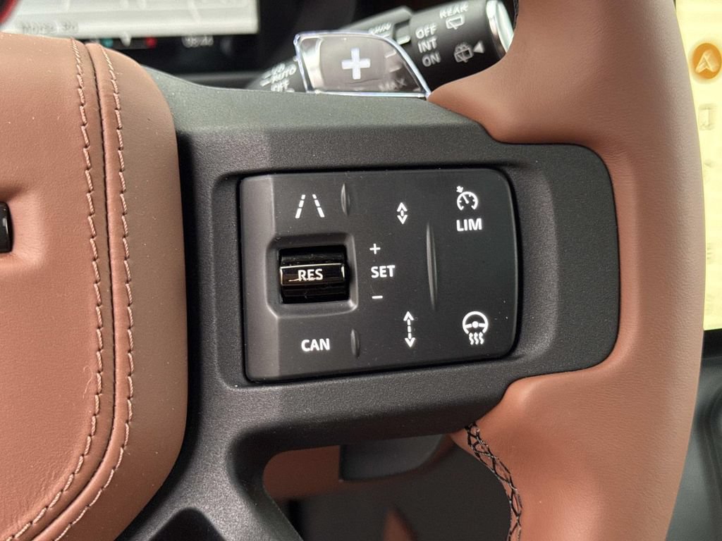 New 2026 Land Rover Defender 110 AWD/4WD image 27