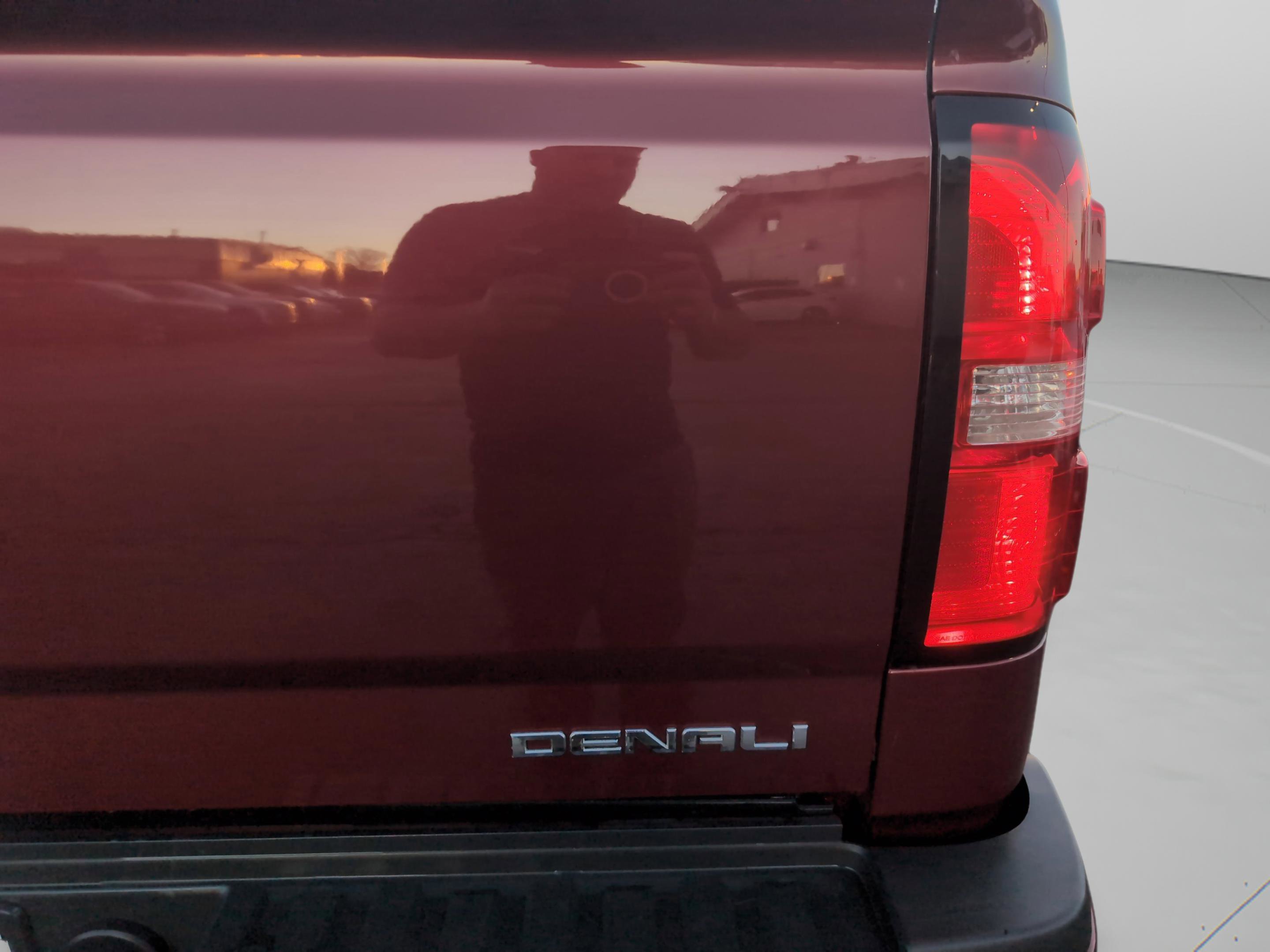 Used 2015 GMC Sierra 2500 Denali w/ Duramax Plus Package image 36