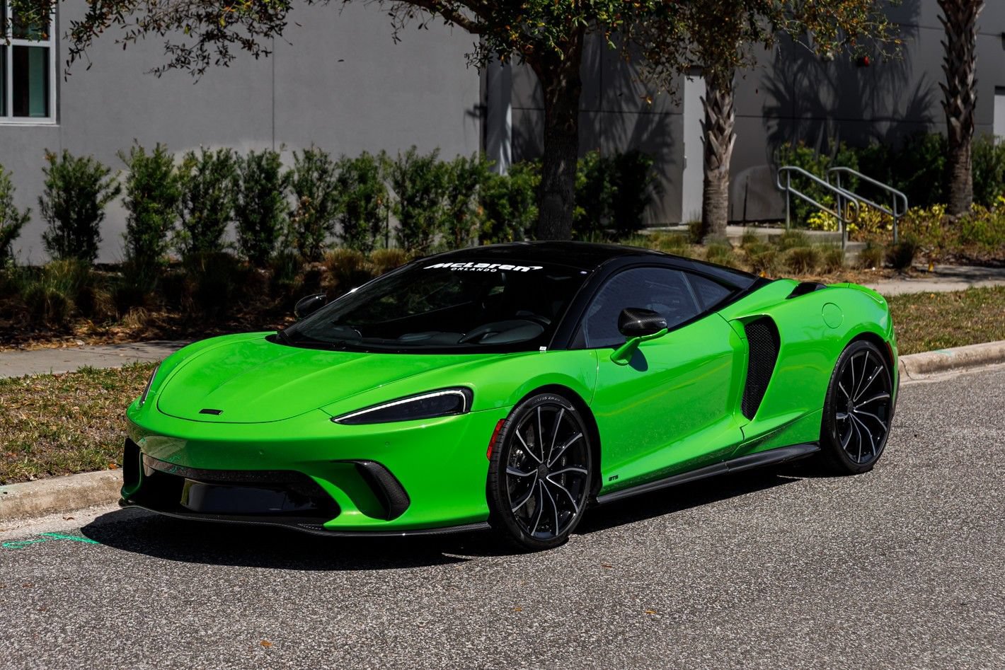 Used 2025 McLaren GTS RWD image 21