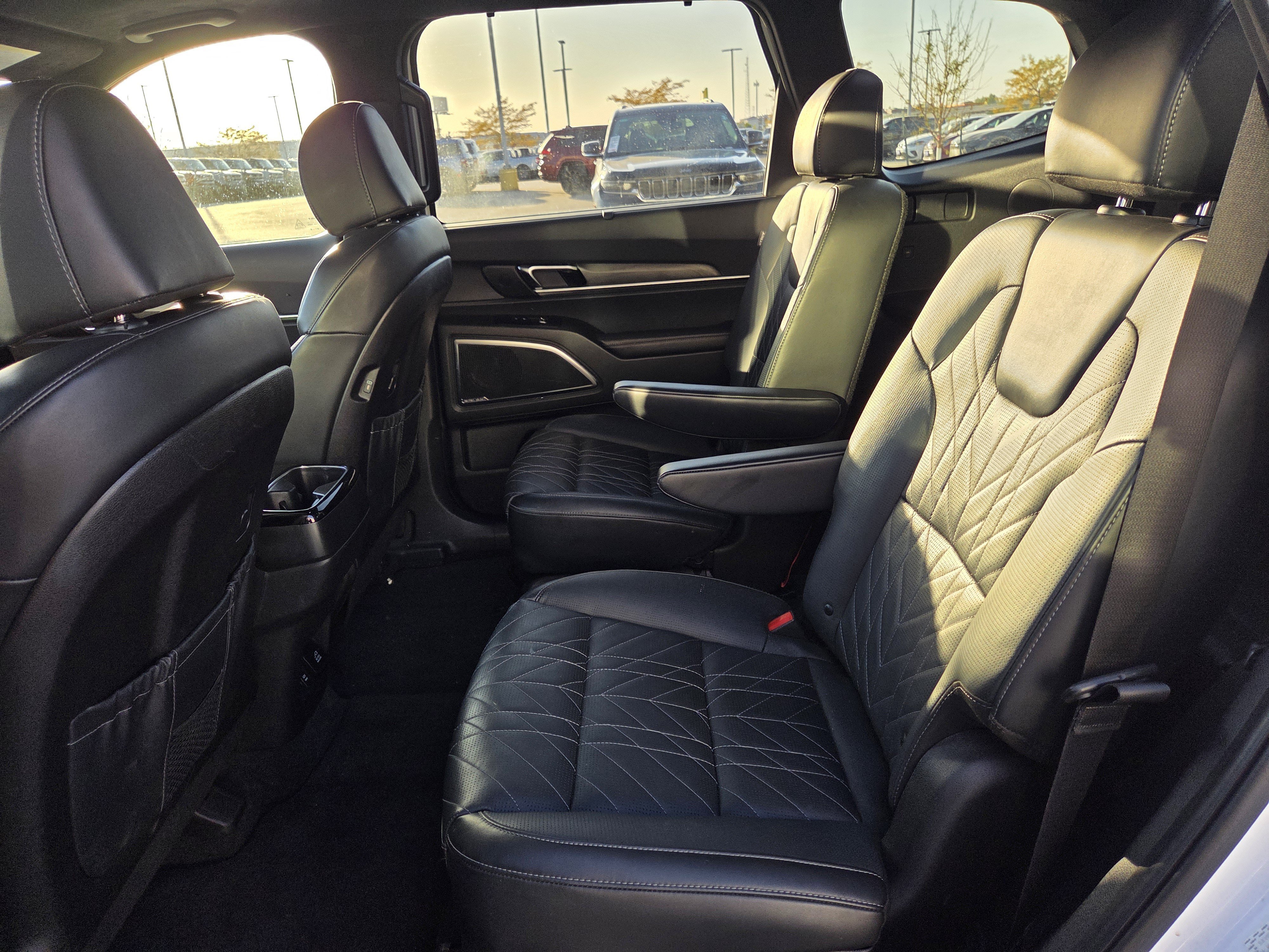 Used 2024 Kia Telluride SX Prestige X-Pro AWD/4WD image 9