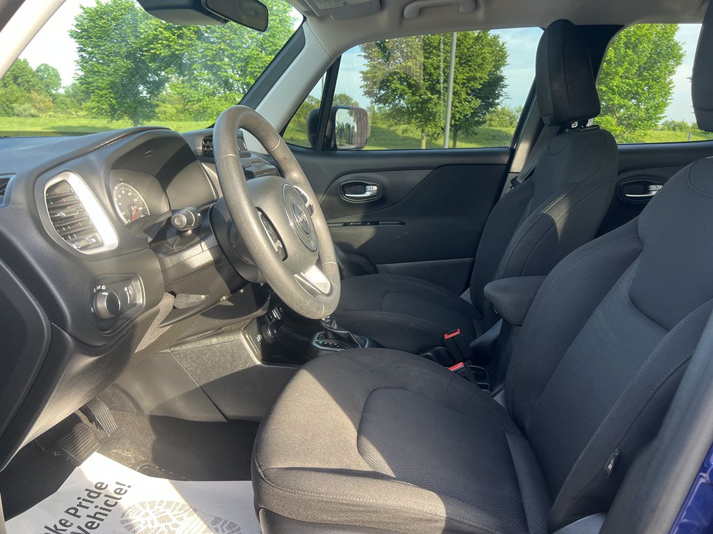 Used 2019 Jeep Renegade Sport w/ Sport Appearance Group AWD/4WD image 17