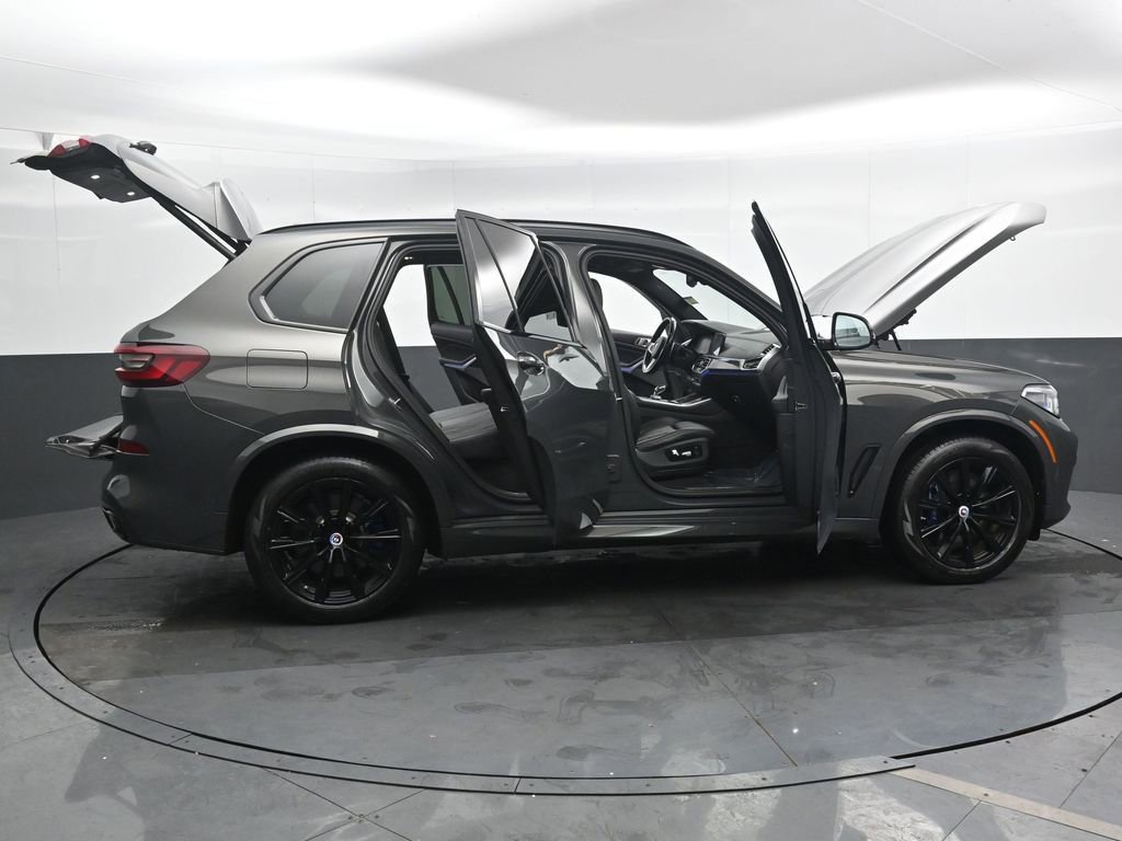 Used 2023 BMW X5 M50i w/ Executive Package AWD/4WD image 54