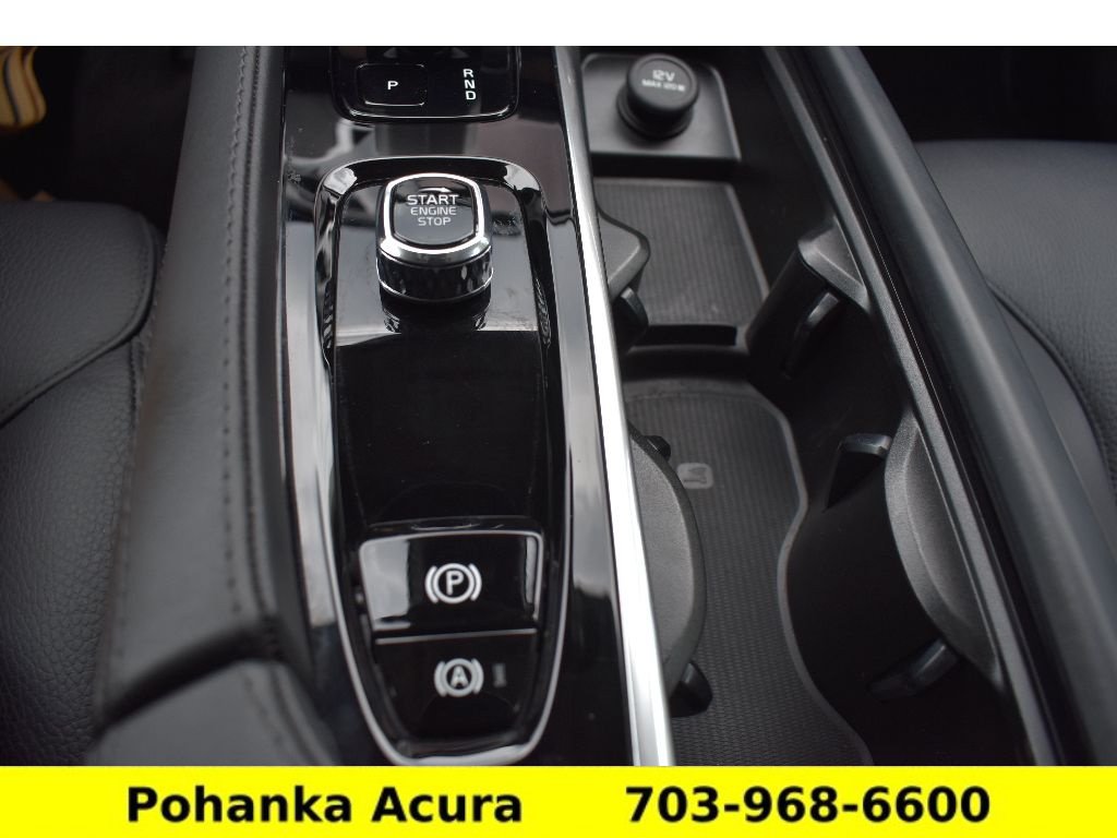 Used 2024 Volvo XC90 T8 Plus AWD/4WD image 18