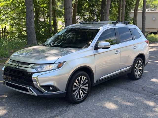 Used 2020 Mitsubishi Outlander AWD image 1