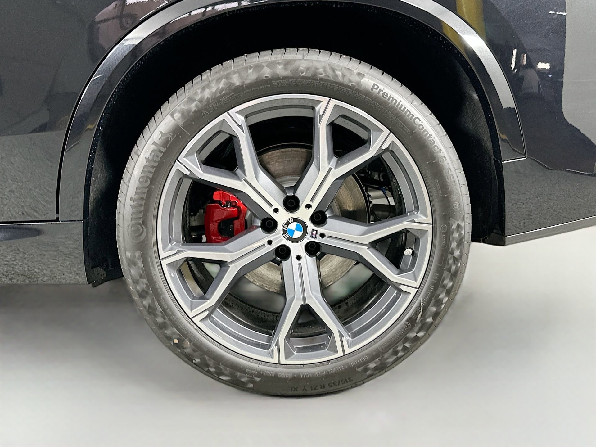 New 2026 BMW X5 xDrive40i w/ M Sport Package image 31