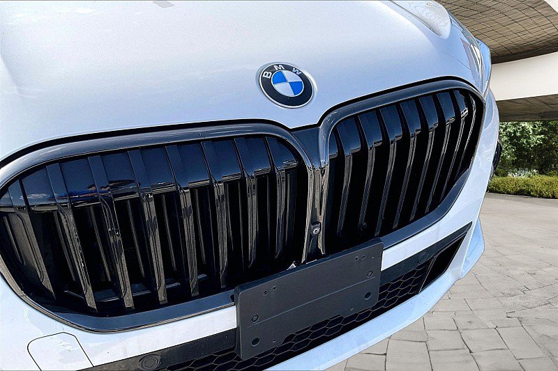 Used 2021 BMW 750i xDrive w/ Executive Package AWD/4WD image 23