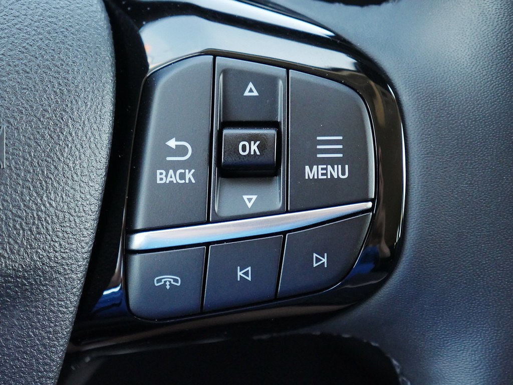 Used 2023 Ford Escape Platinum w/ Premium Technology Package AWD/4WD image 32