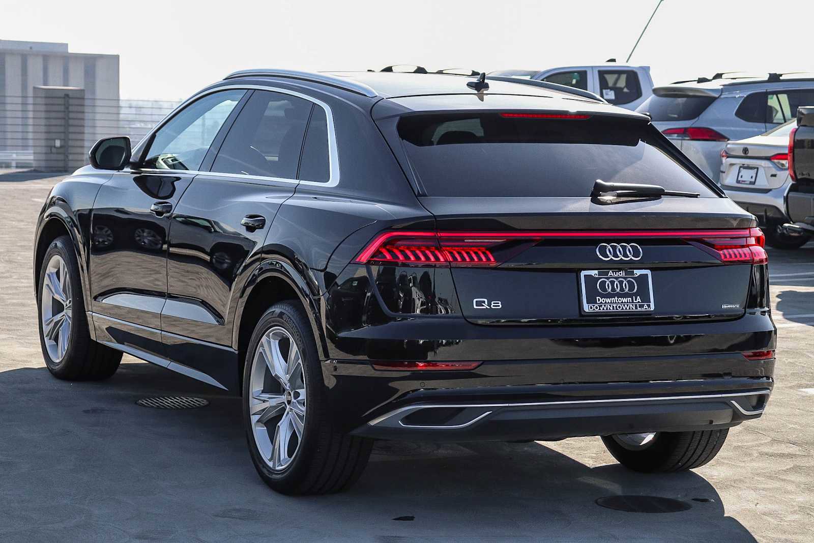 Used 2022 Audi Q8 Premium Plus image 6