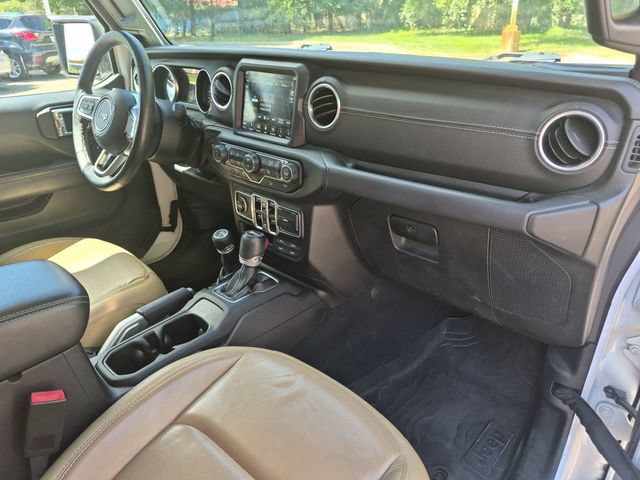 Used 2018 Jeep Wrangler Unlimited Sahara AWD/4WD image 26