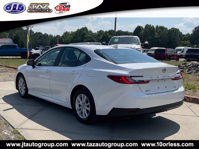 Used 2025 Toyota Camry LE FWD image 5