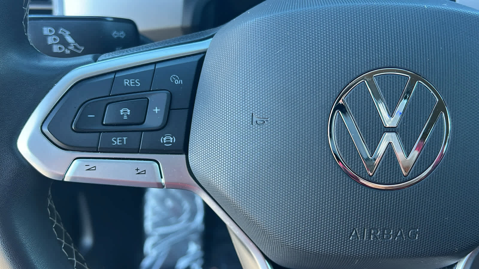 Used 2022 Volkswagen Atlas SE image 19