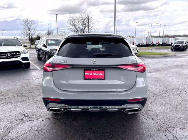 New 2026 Mercedes-Benz GLC 300 4MATIC image 9