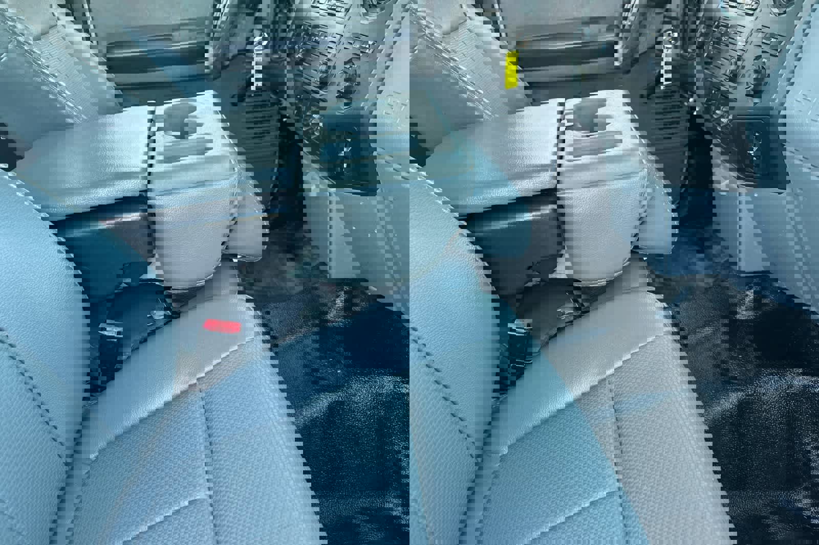 Used 2013 Ford F550 4x4 SuperCab Super Duty w/ Payload Upgrade Pkg image 19