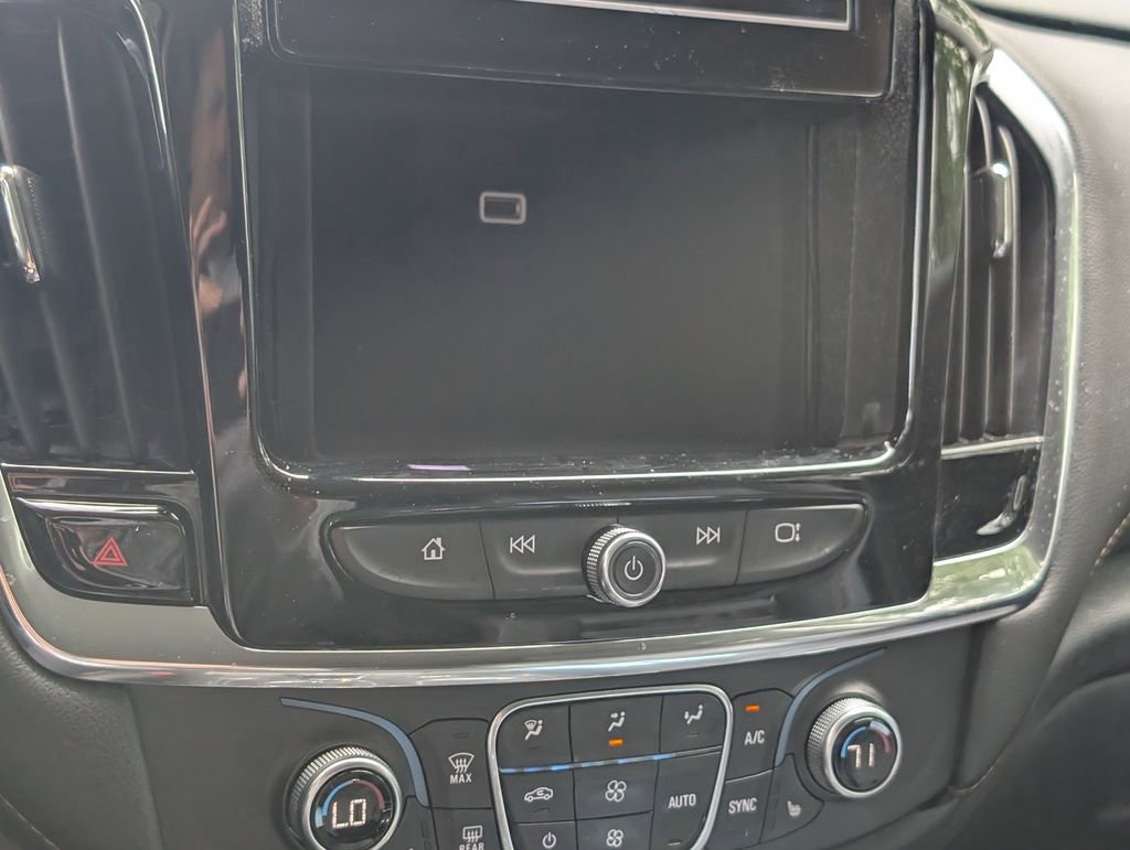Used 2018 Chevrolet Traverse LT FWD image 28