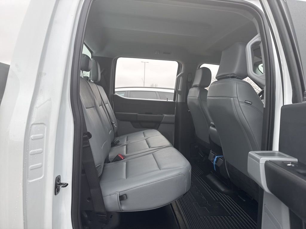 New 2026 Ford F250 XL w/ XL Chrome Package image 15